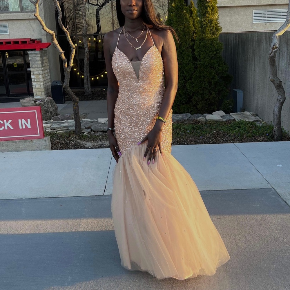 Prom Dress - Picture 4 of 6